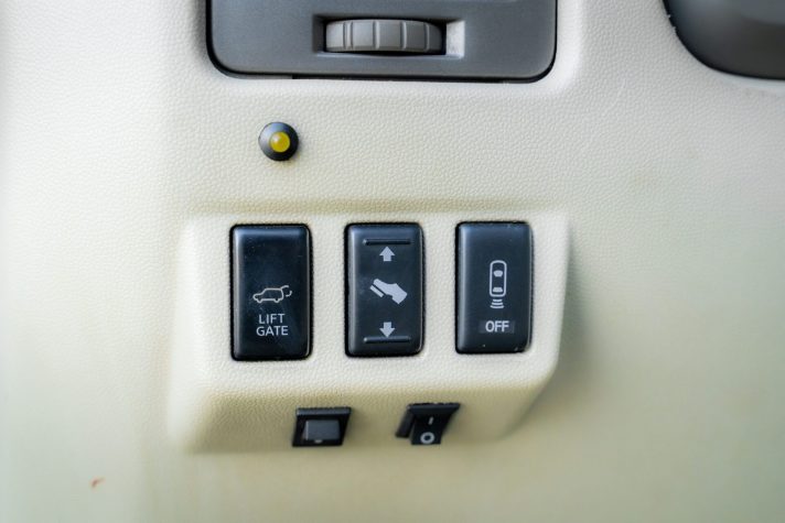 INFINITI QX56