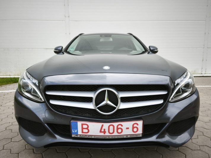 Mercedes-Benz C220 125kwt 7G-Tronic