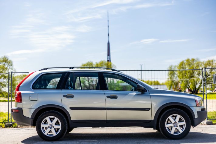 VOLVO XC90