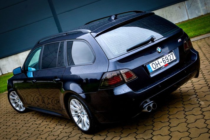 BMW 525