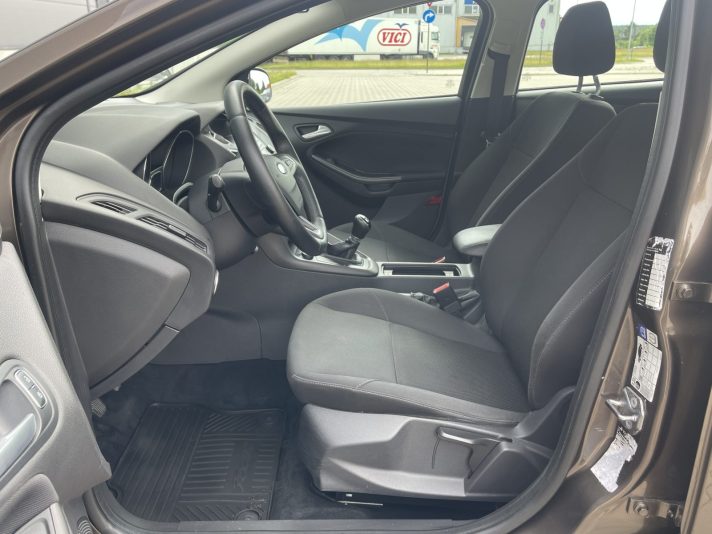Ford Focus 1.0 Benzins 2017 gads