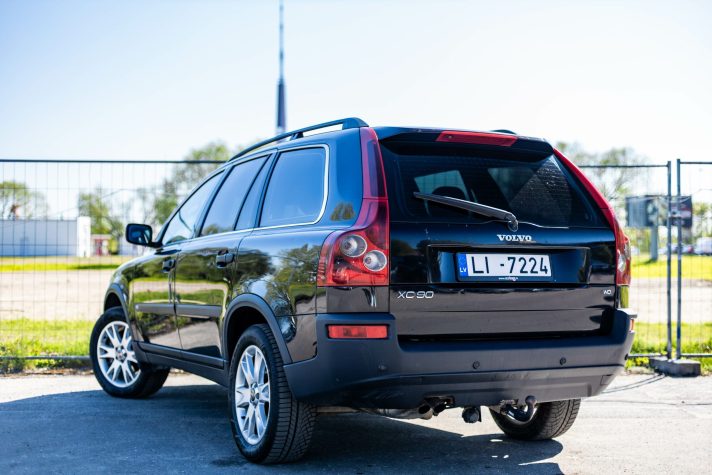 VOLVO XC90