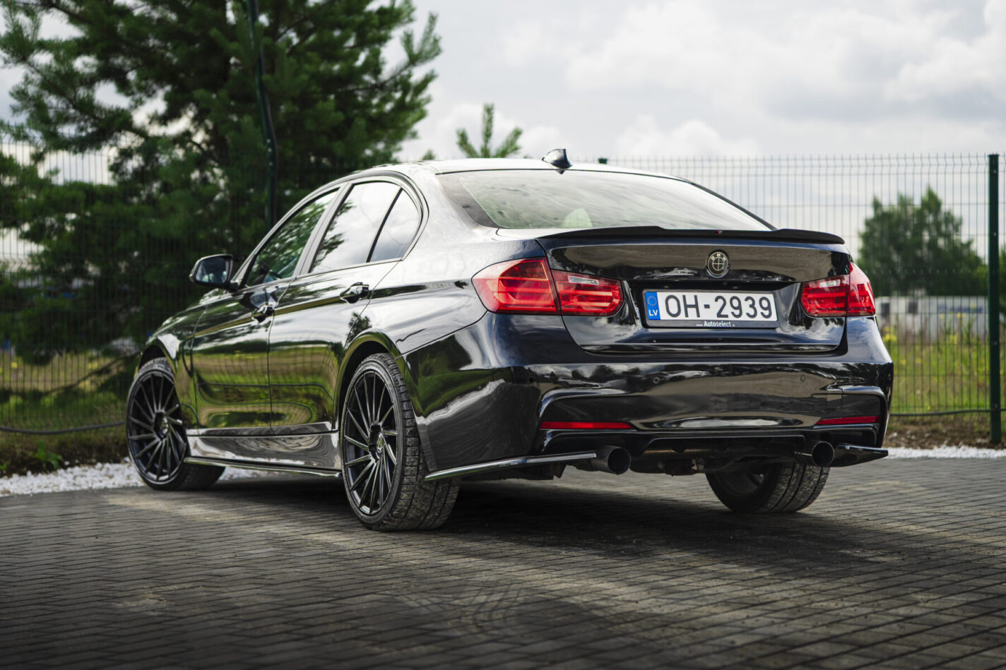 BMW 320I