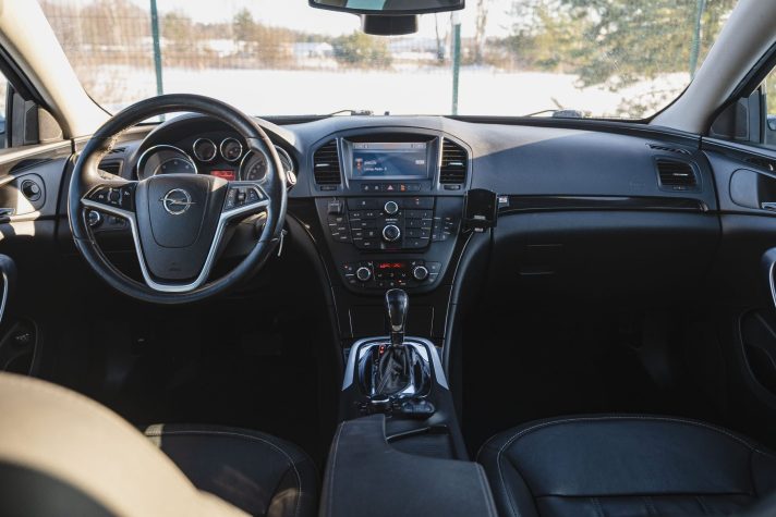 OPEL INSIGNIA SPORTS TOURER SW