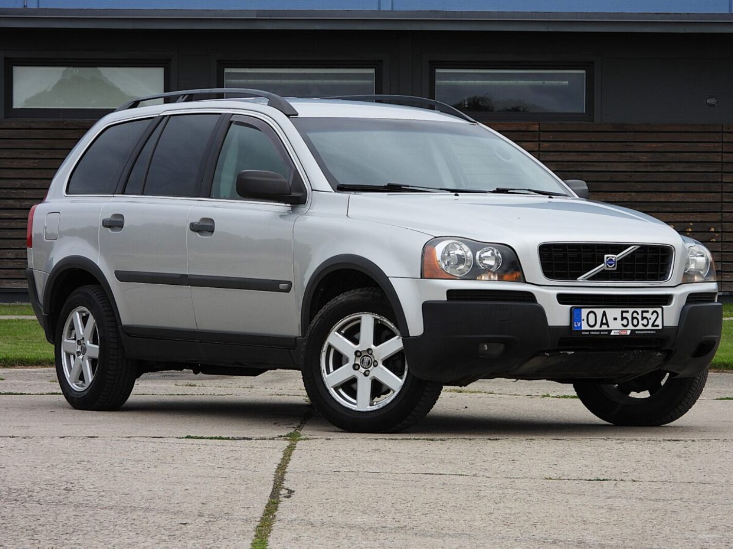 VOLVO XC90