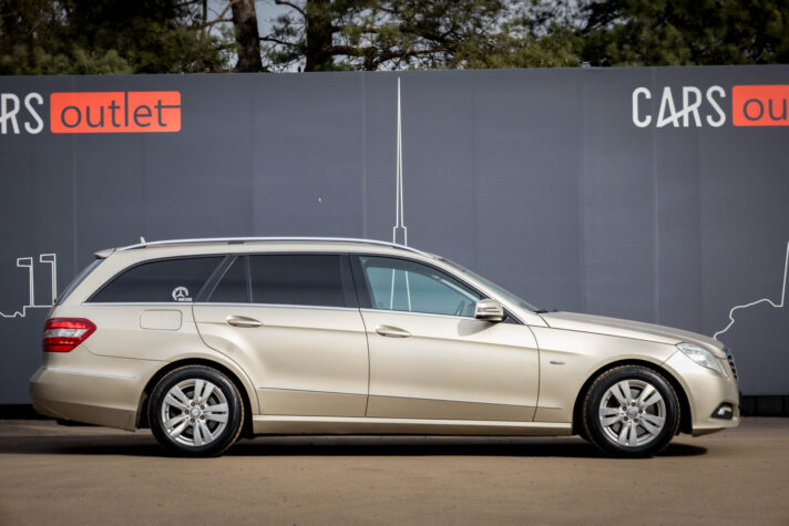 MERCEDES BENZ E250