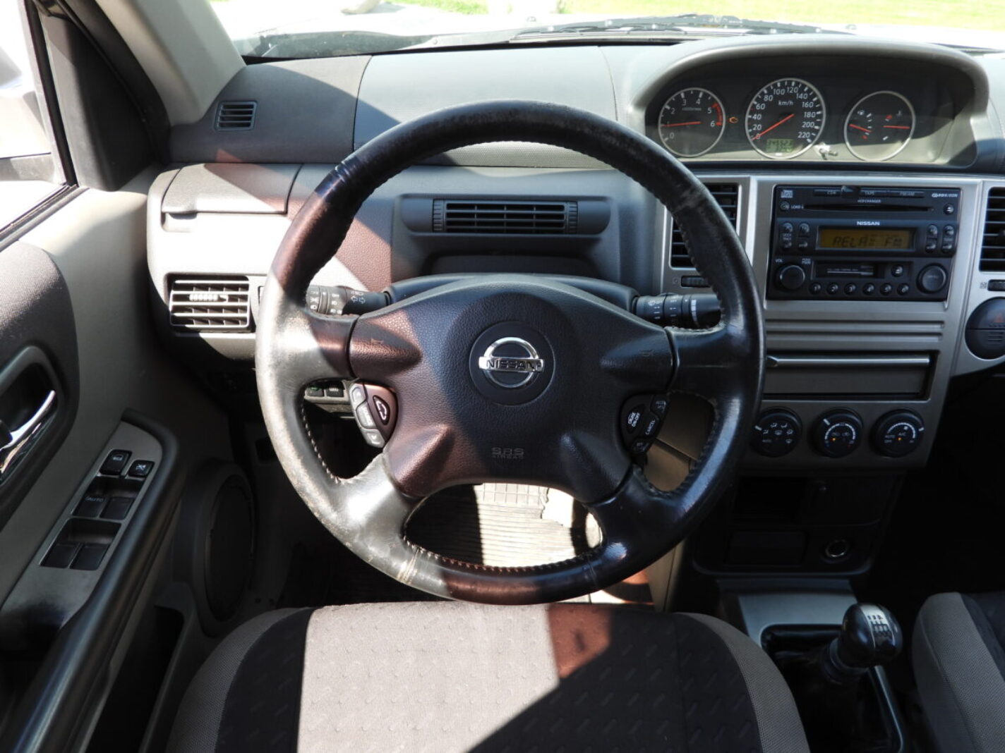 NISSAN X-TRAIL