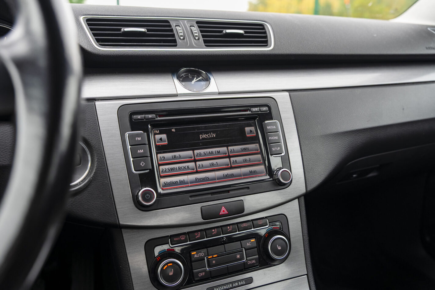 VW PASSAT