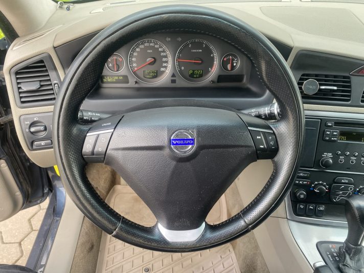 VOLVO XC70 2.4D D5