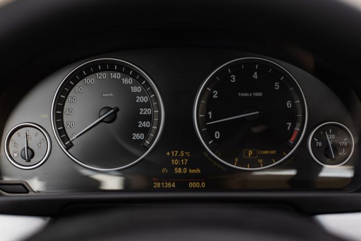 BMW 523