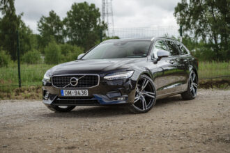 VOLVO V90 R-DESIGN