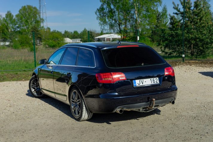AUDI A6 QUATTRO