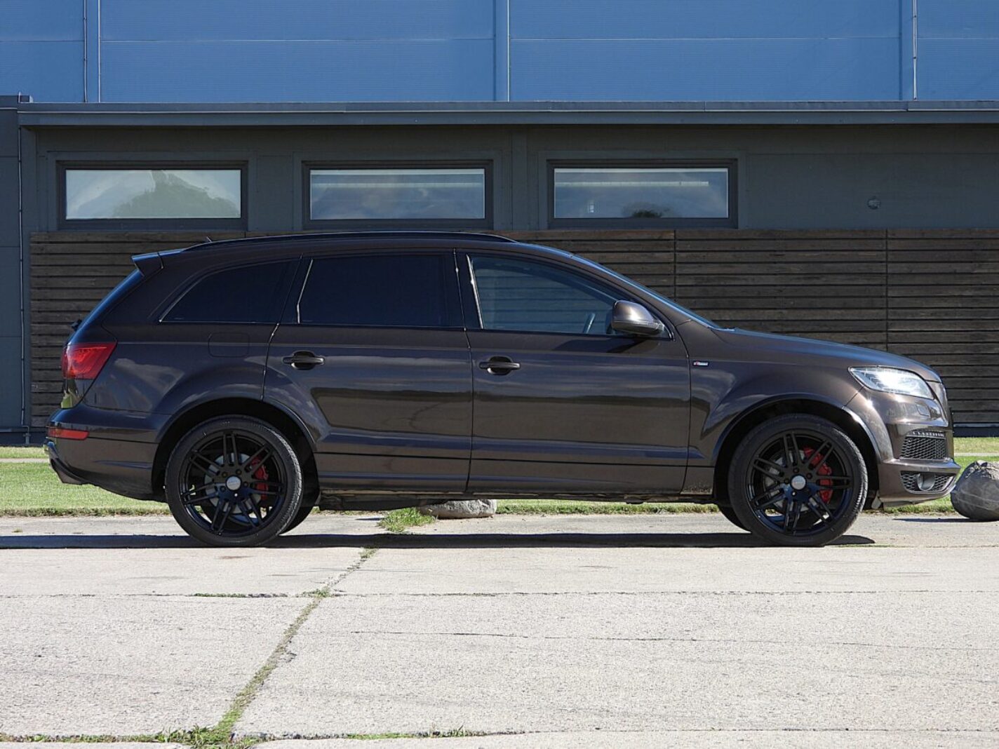AUDI Q7 S-line