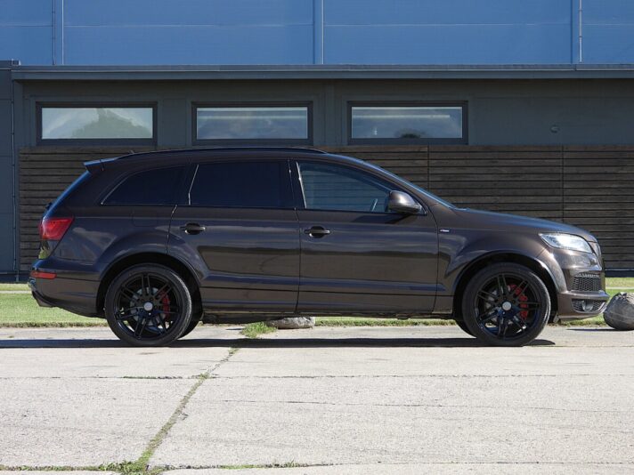 AUDI Q7 S-line
