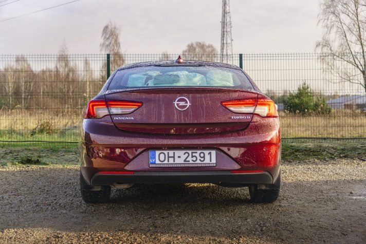 OPEL INSIGNIA GRAND TOURER