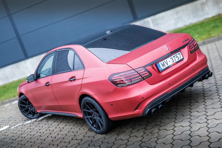 MERCEDES BENZ E200 CDI