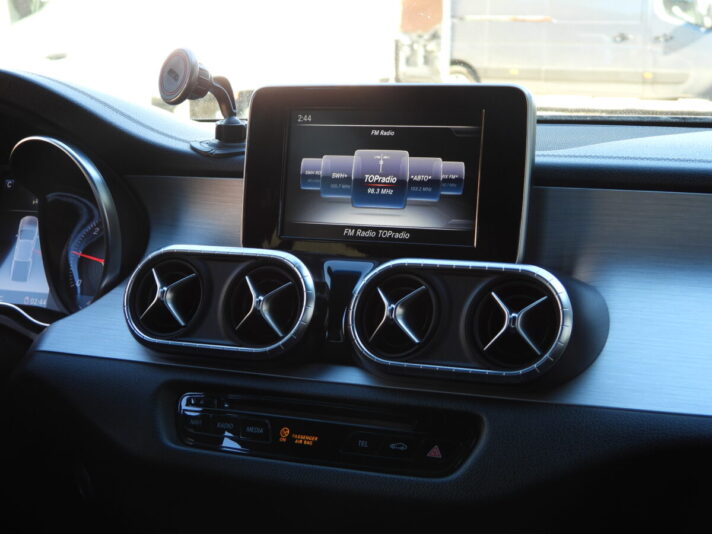 Mercedes X350D
