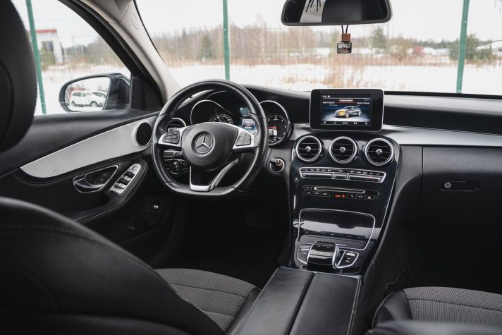 MERCEDES BENZ C220 BLUETEC