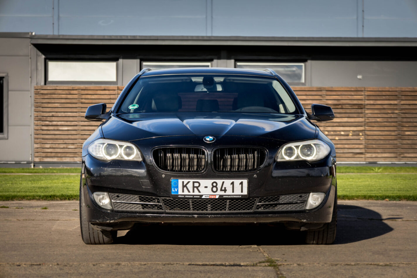 BMW 525
