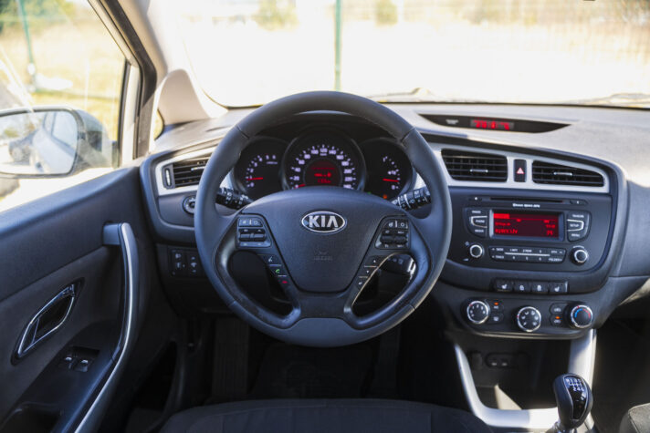 KIA CEE D
