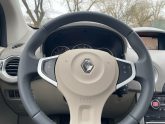 RENAULT KOLEEOS AR MAZU ORIGINALU PIERADAMU NOBRAUKUMU