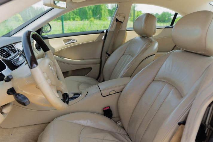 MERCEDES BENZ CLS 320