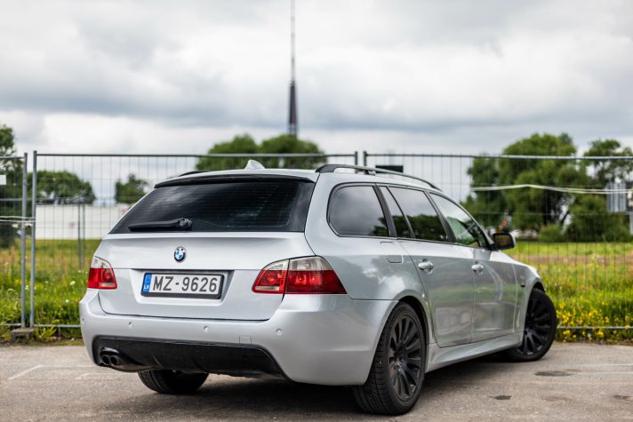 BMW 530