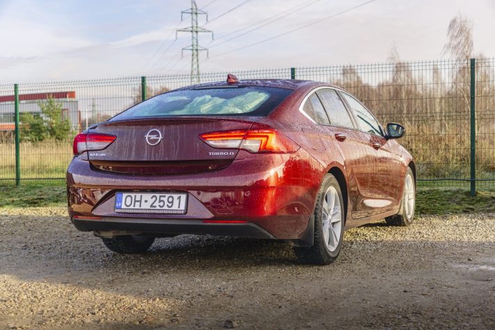 OPEL INSIGNIA GRAND TOURER