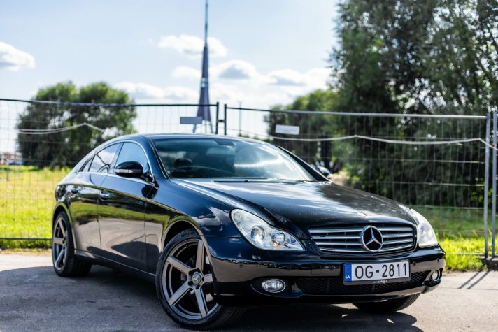 MERCEDES BENZ CLS 320