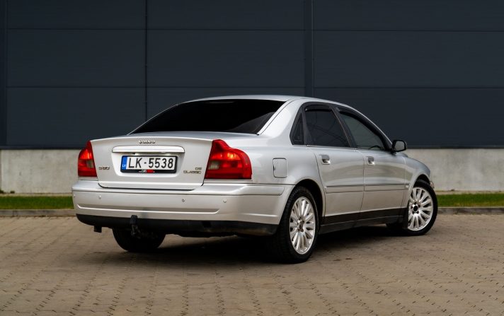 VOLVO S80