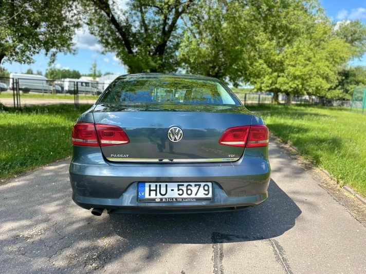 VW PASSAT