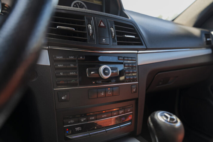 MERCEDES BENZ E250