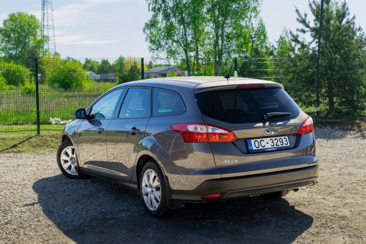 FORD FOCUS