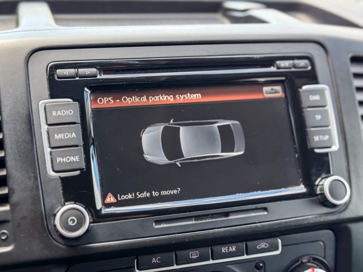VW MULTIVAN STARTLINE