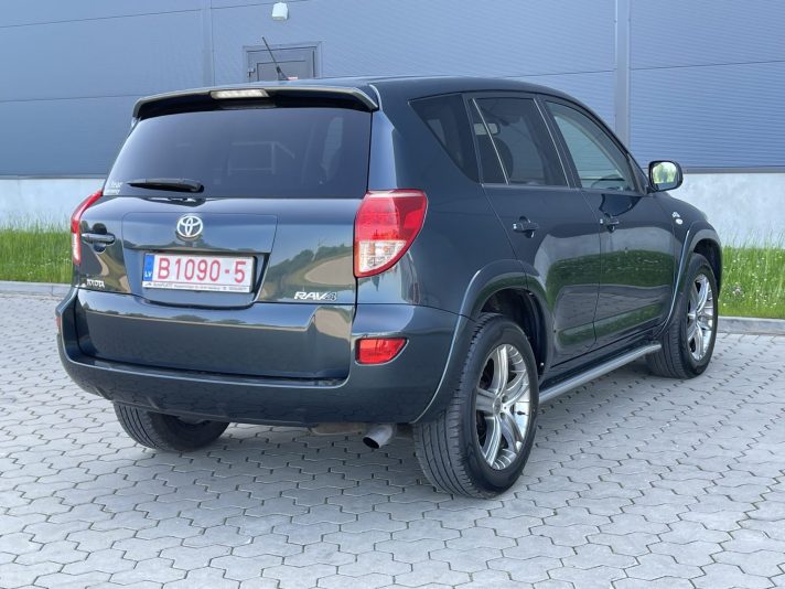 No Vācijas ,Toyota RAV-4 2.2 Dīzelis 2007 gada  4x4