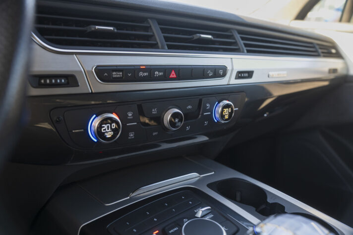 AUDI Q7 S-LINE