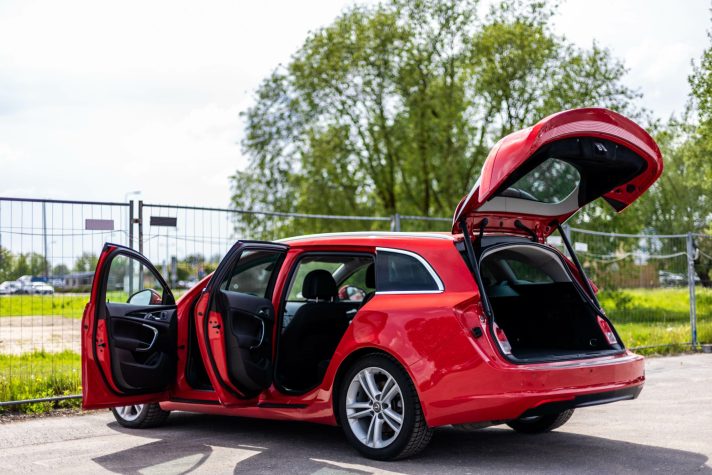 OPEL INSIGNIA SPORTS TOURER SW