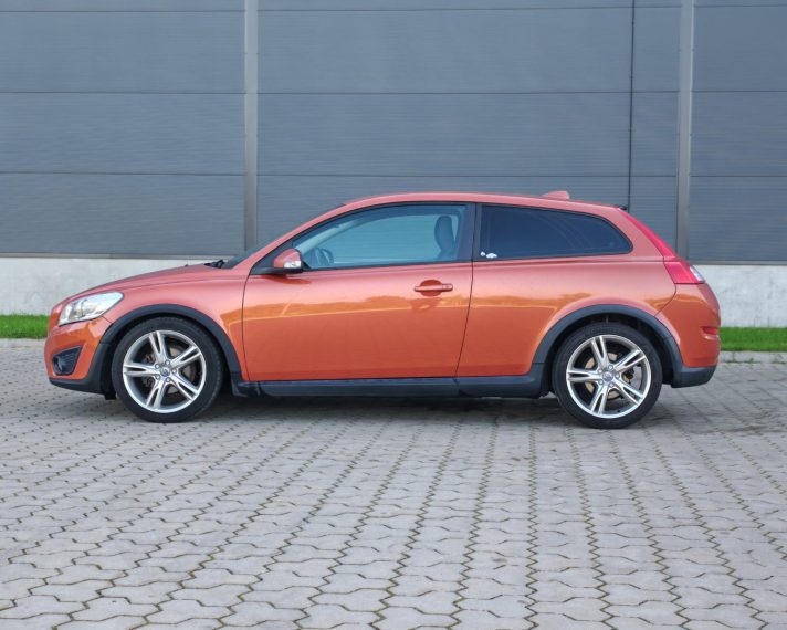 VOLVO C30 1.6D MOMENTUM