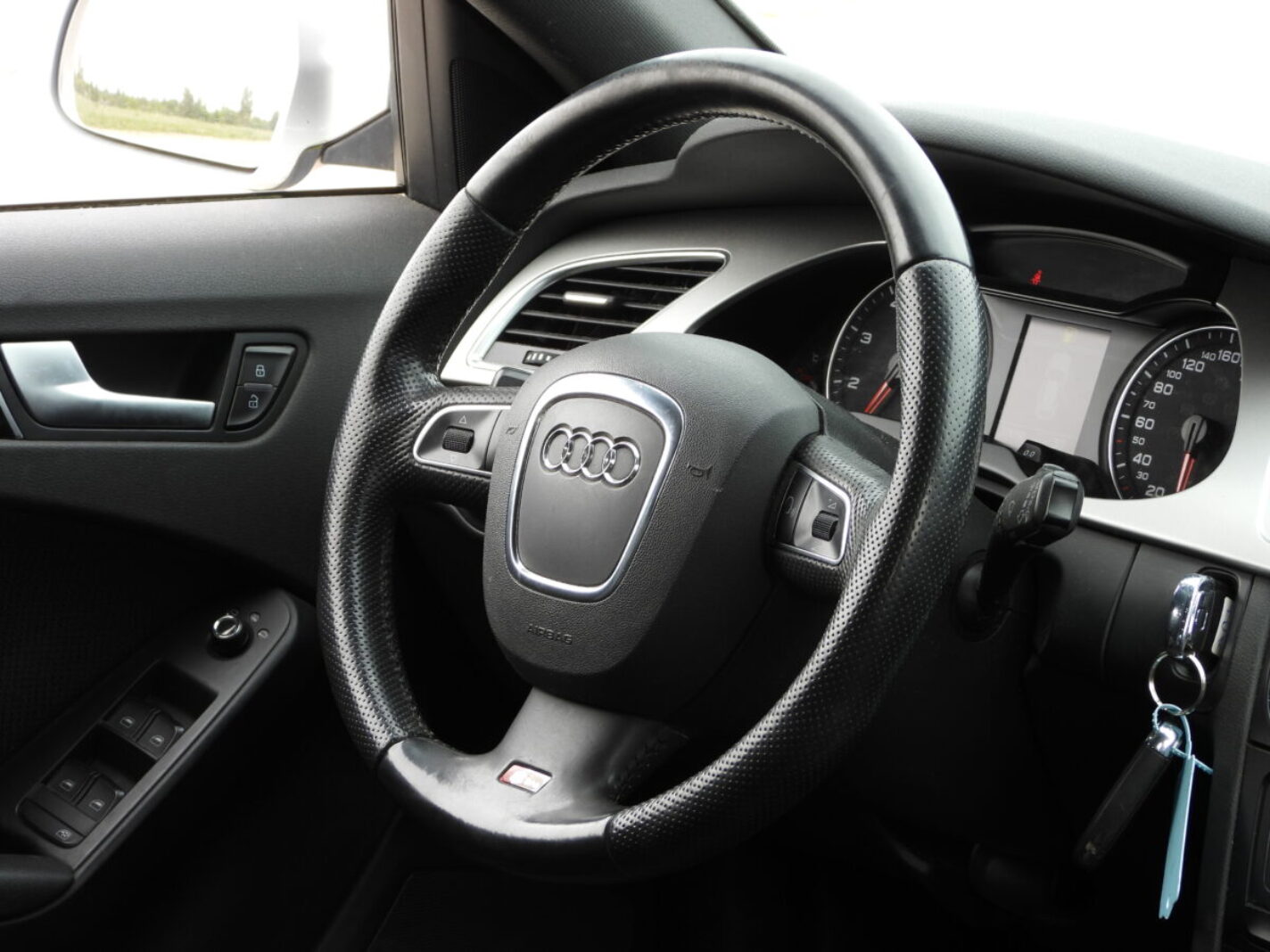 AUDI A4 S-LINE