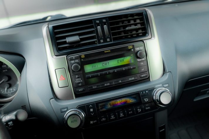 TOYOTA LAND CRUISER