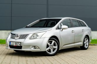 TOYOTA AVENSIS