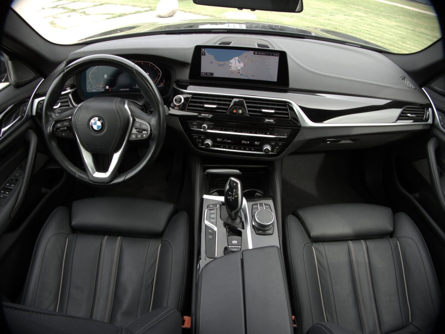 BMW 520I