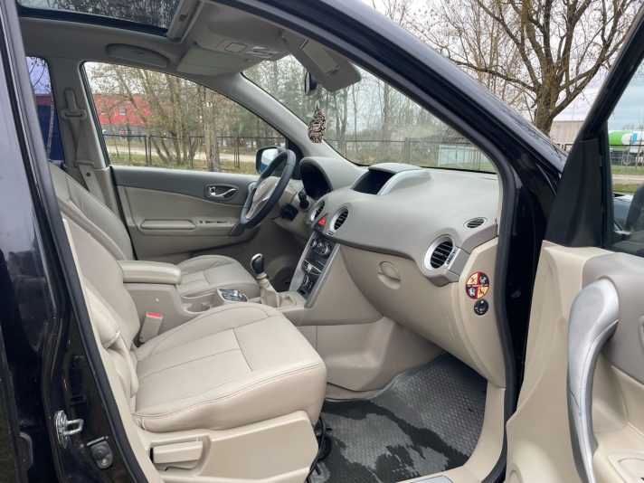 RENAULT KOLEEOS AR MAZU ORIGINALU PIERADAMU NOBRAUKUMU