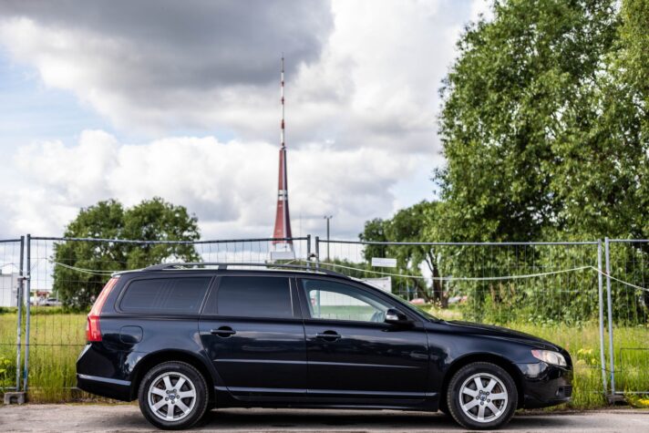 VOLVO V70