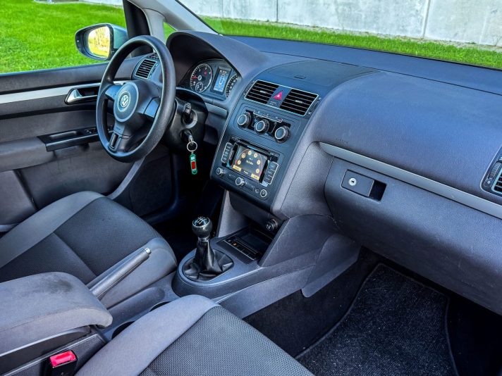 VW TOURAN