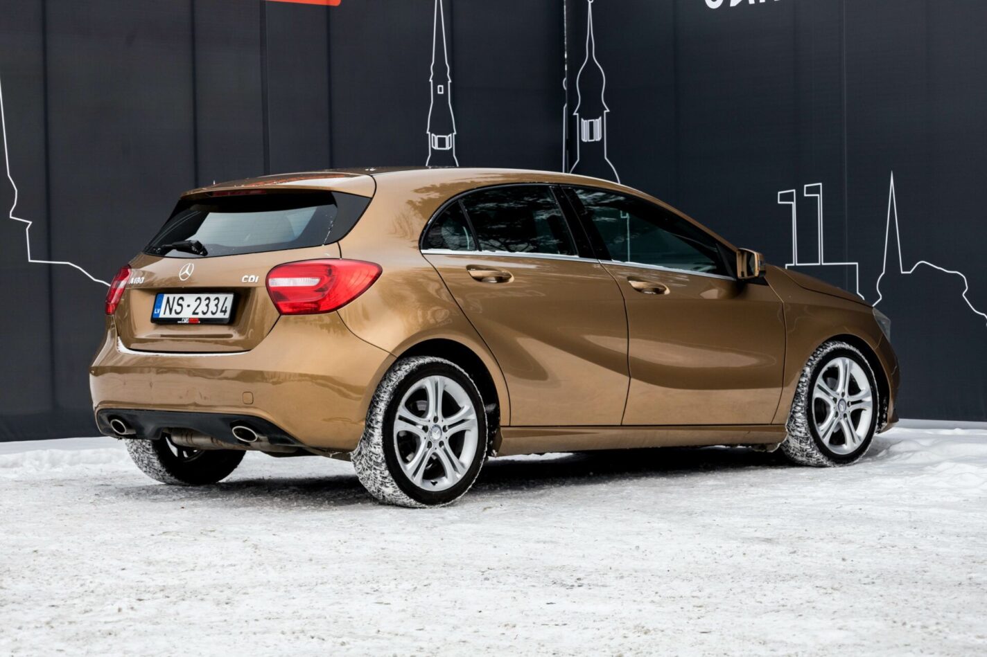 MERCEDES BENZ A180