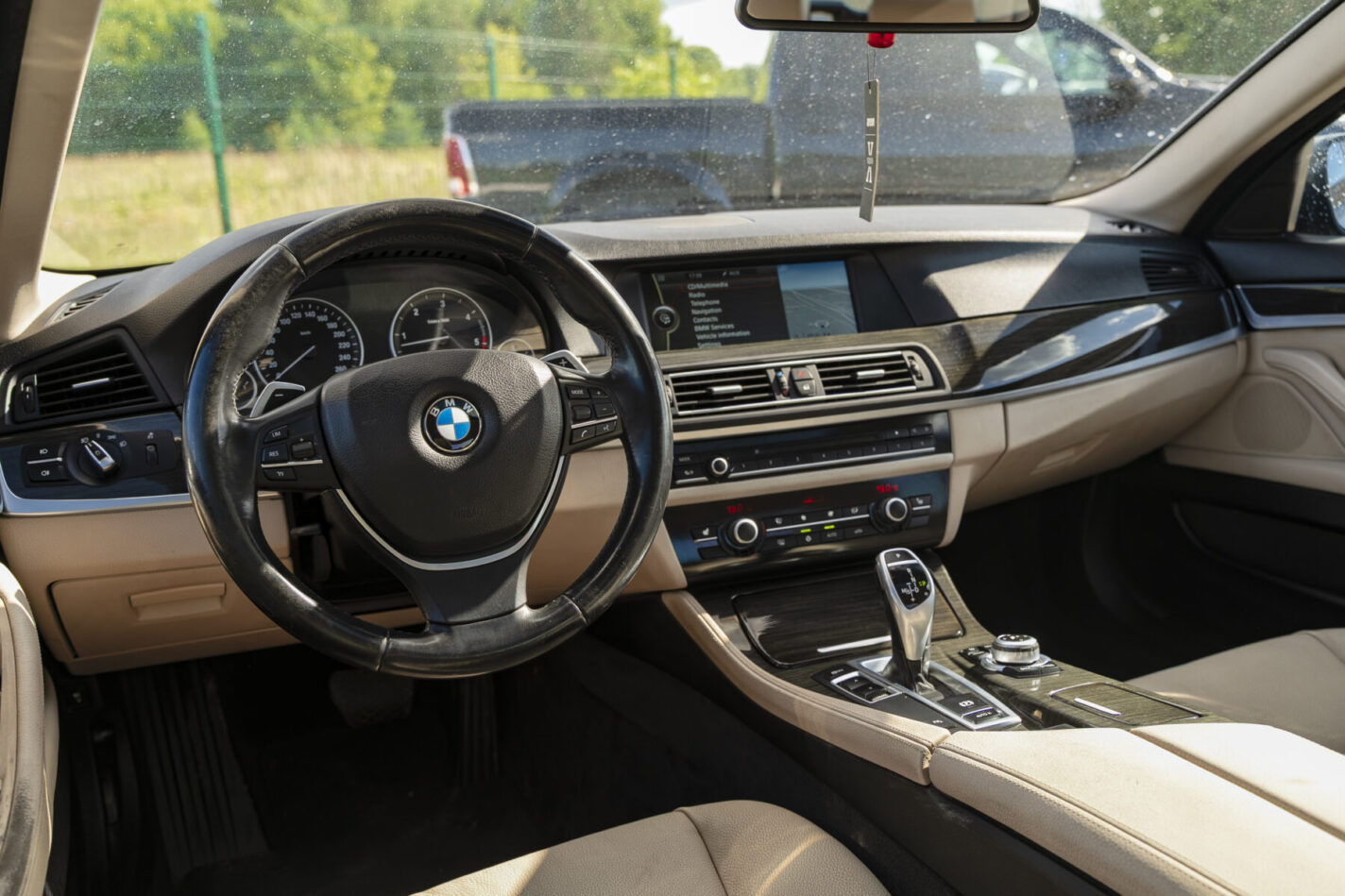 BMW 525