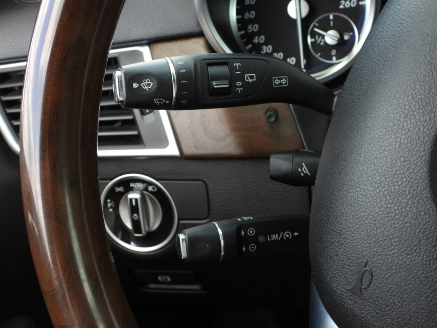 MERCEDES BENZ GL350
