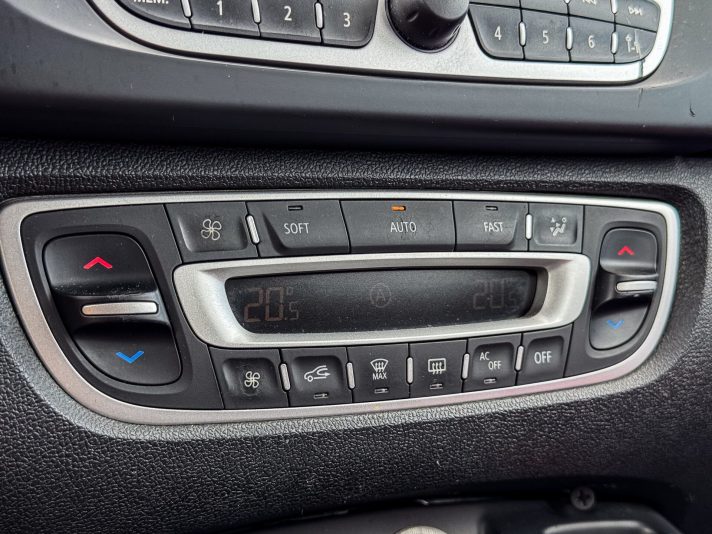 RENAULT MEGANE SCENIC