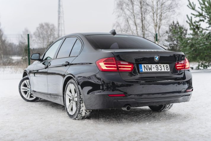 BMW 320